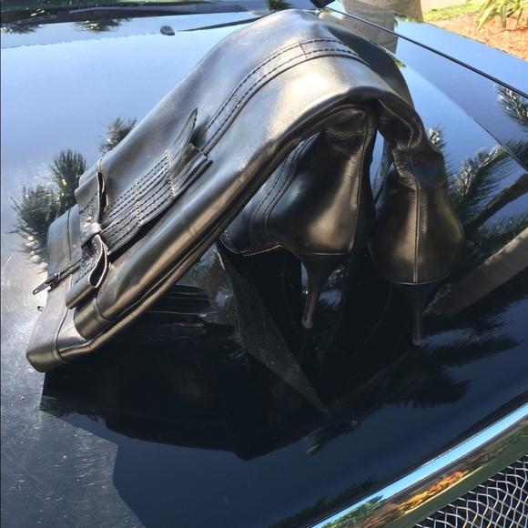 20%Off Vintage Chanel Leather High Boots w/Bows 2023 July 4th - Picture 7 of 11